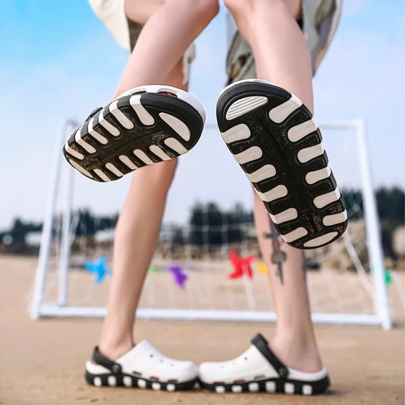 Summer Beach Hole Shoes Men Women Non-Slip Beach Garden Sandal Slippers Soft Bottom Casual Couple Baotou Clogs Fashion Brand