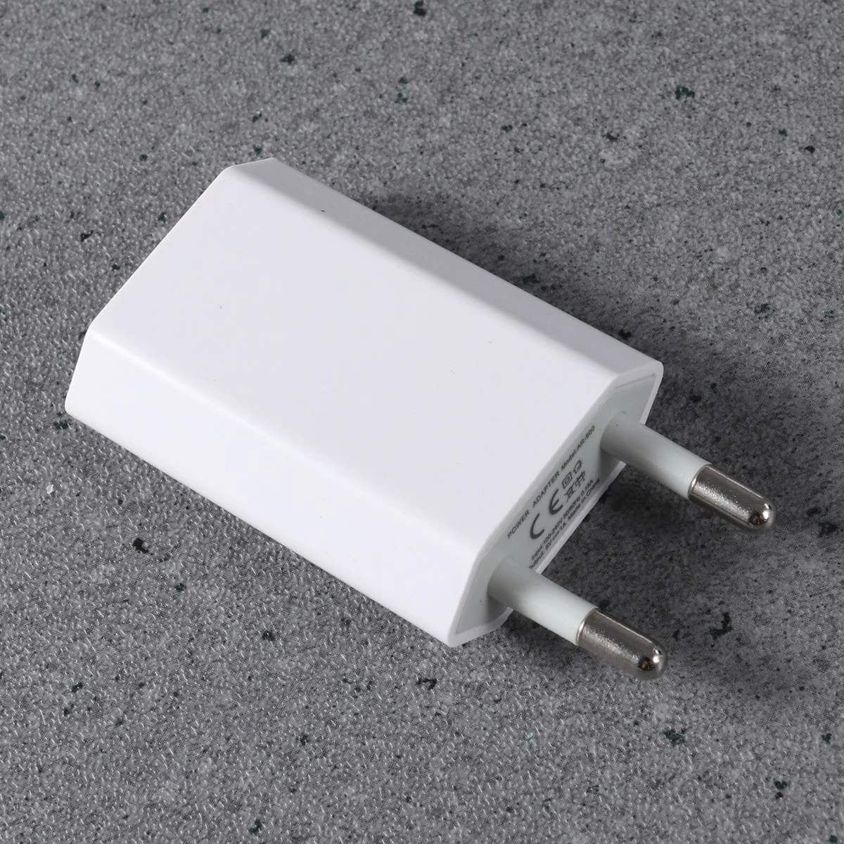 Lightweight USB Plug Adapter Universal Power Wall Over-current Protection