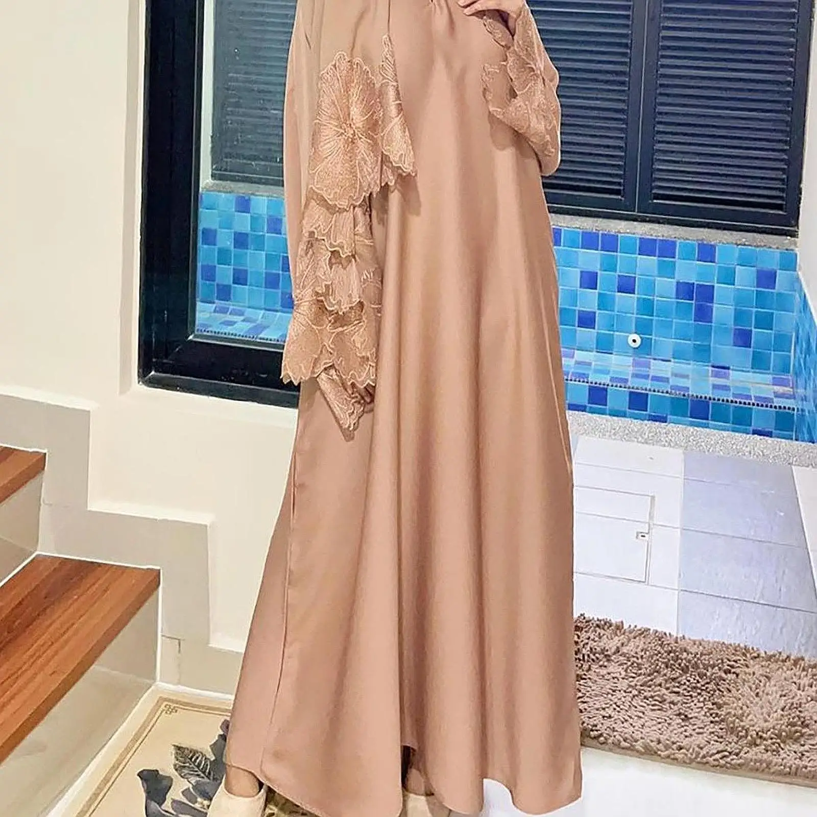 Muslim Robe for Women with Headscarf for Cultural Exchanges Festivals