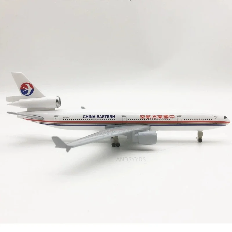 20cm Diecast Alloy MD-11 China Eastern MD11 Airplane With Aircraft Base & Wheels Plane Enthusiast Toy Gifts