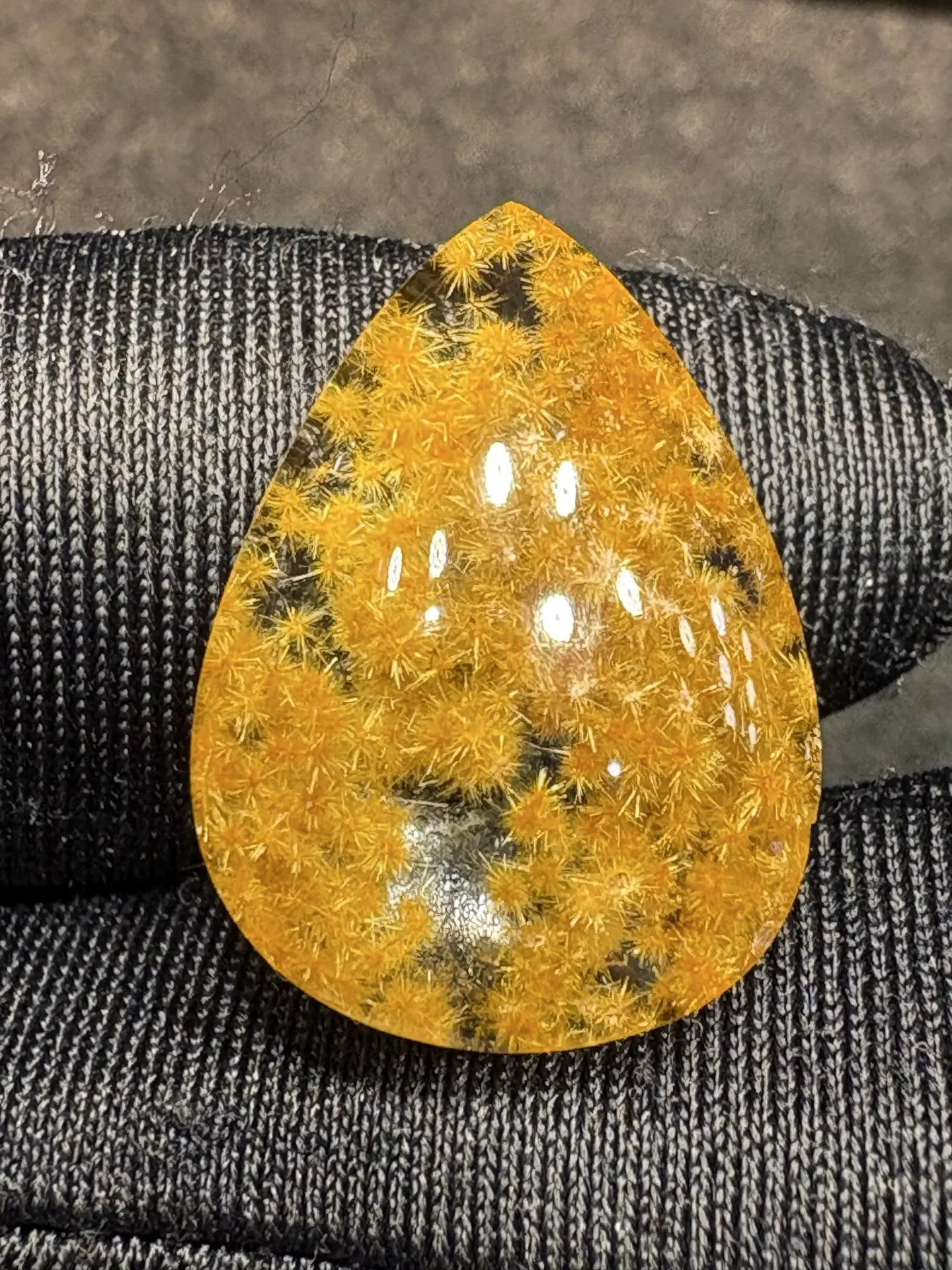 Natural Gold Rutilated Quartz Pendant Jewelry 28/18/7.3mm Sun Flower Rutilated Women Men AAAAAAA