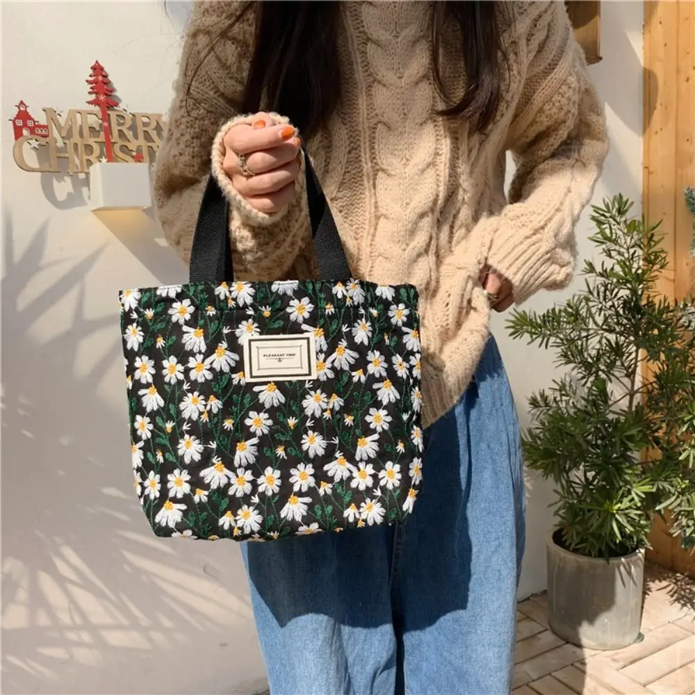 New Sweet Embroidered Women\'s Bag New Daisy Flower Canvas Handbag Snack Storage Bag Hand Carry Mommy Bag