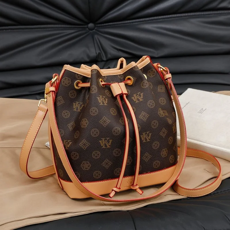 

Lightweight Ladies Tote Bag Premium Leather Crossbody Shoulder Handbag Women's Fashion Designer Purse