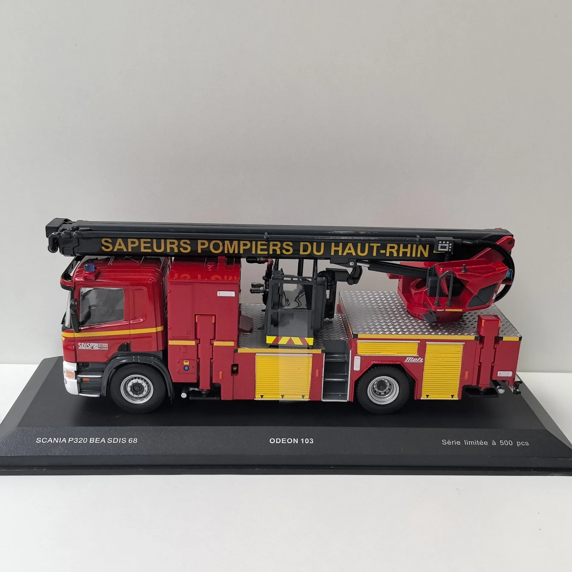 Diecast Odeon Scania P320 BEA SDIS 68, Legierungsautomodell im Maßstab 1:43, Sammlerspielzeug, Geschenk, Souvenir, Display-Ornament