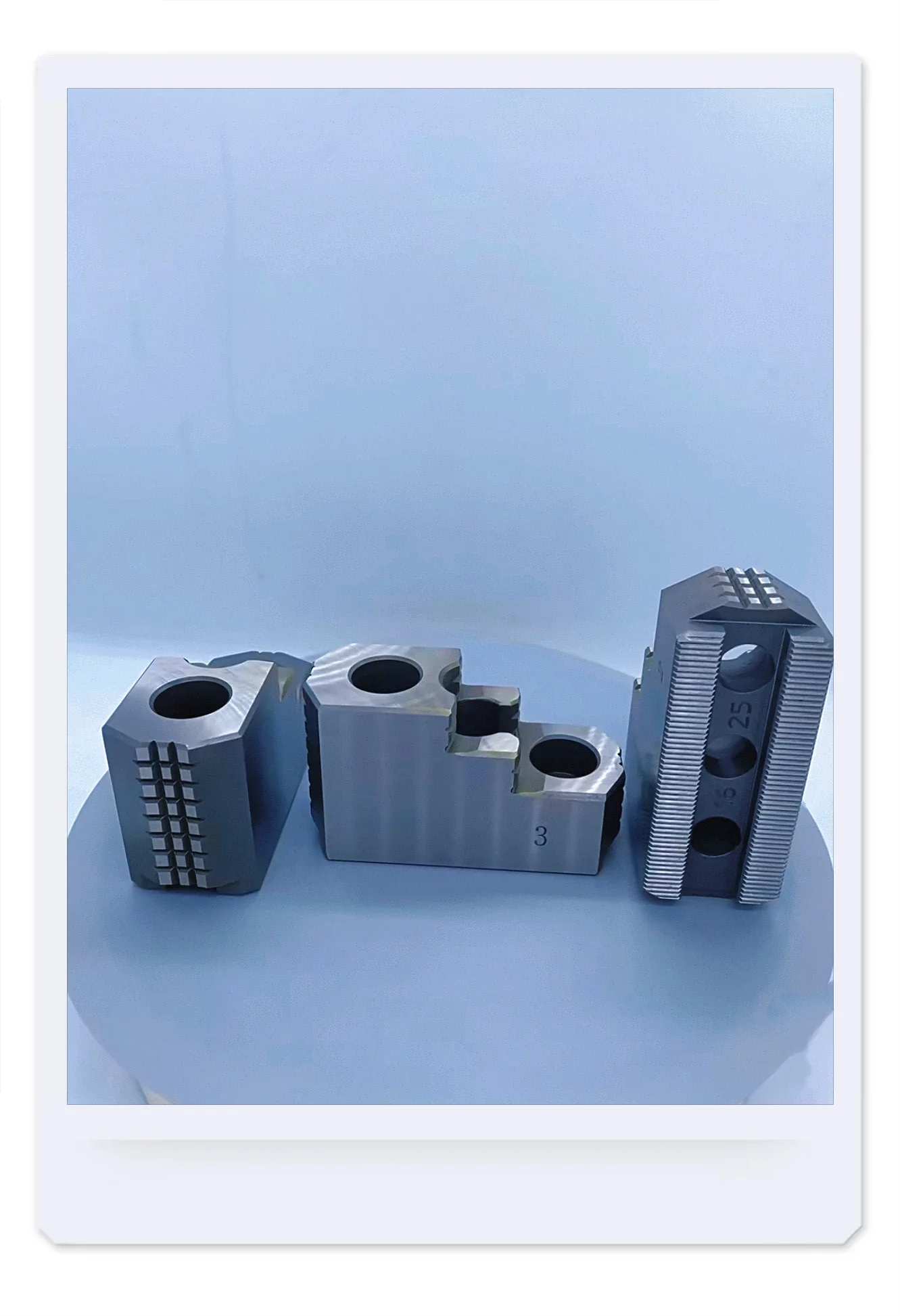 High Precision 5 6 8 10Inches Hydraulic Chuck  Hard Claw Three Jaw Chuck Strong Step Claws for CNC Lathe Machine
