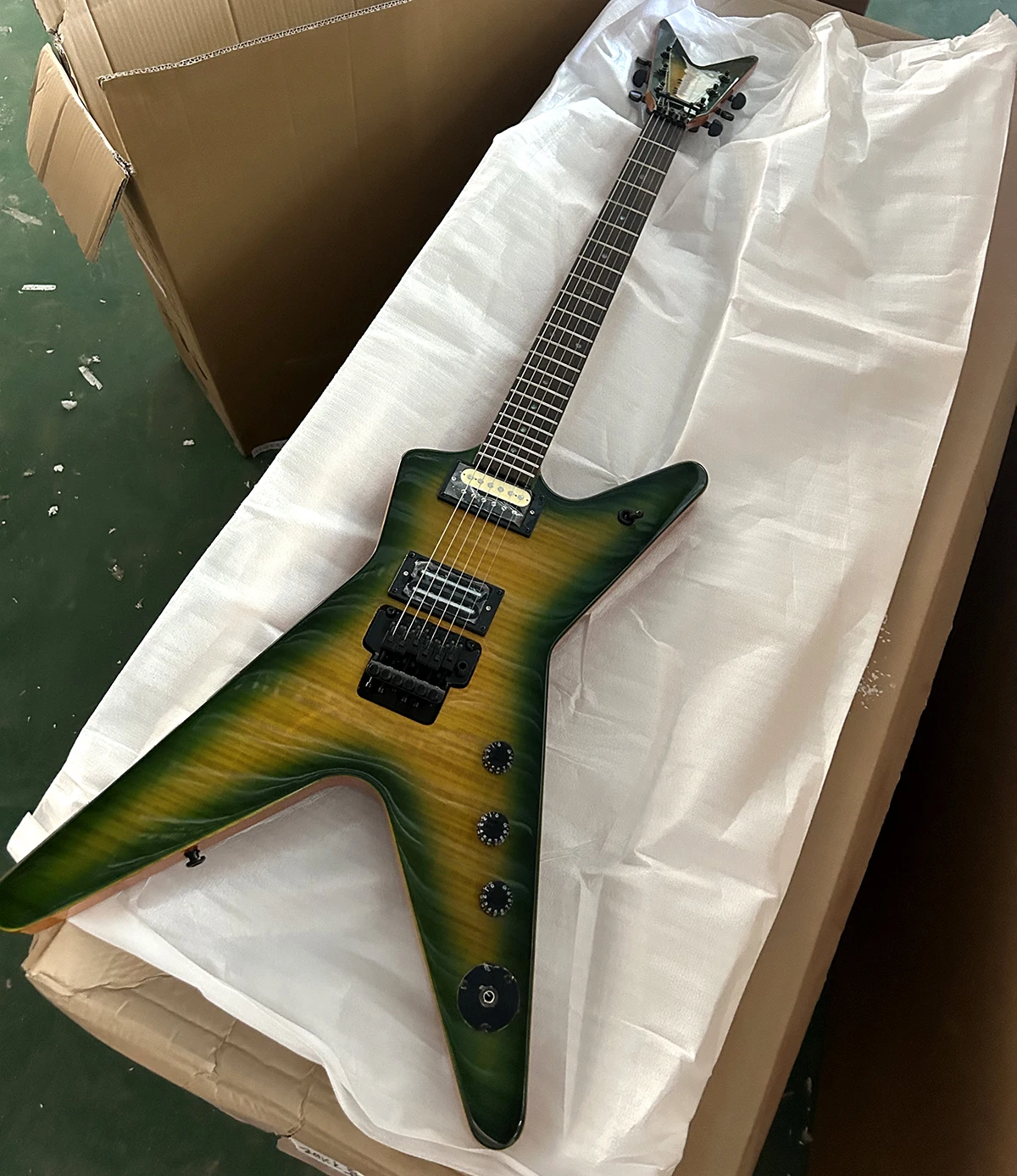 Unusual Shape Electric Guitar Musical Instrument Mahogany Body And Neck Double Rock Birdge