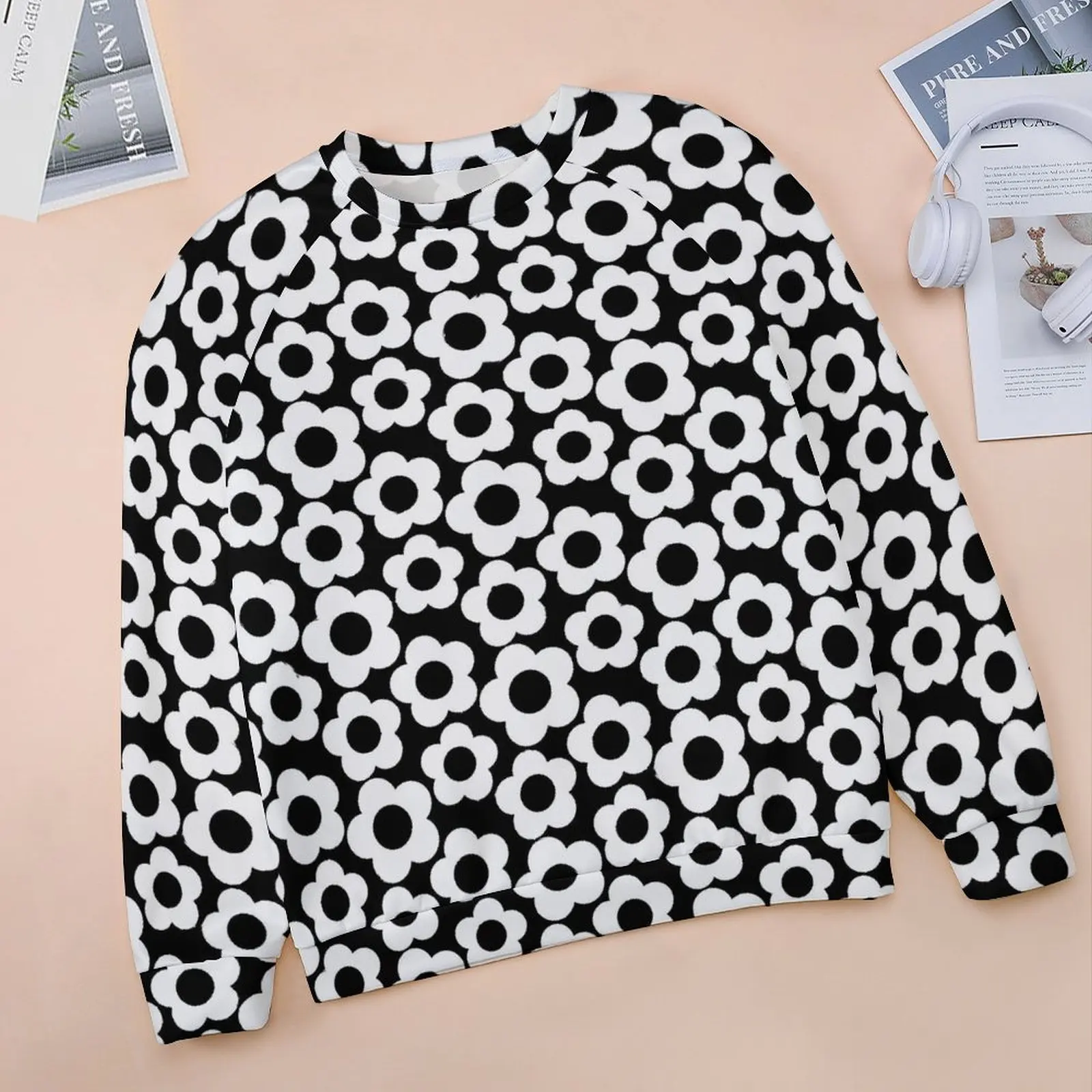 Retro Flower Power Casual Hoodies Spring Black and White Kawaii Hoodie Long Sleeve Oversized Classic Design Sweatshirts