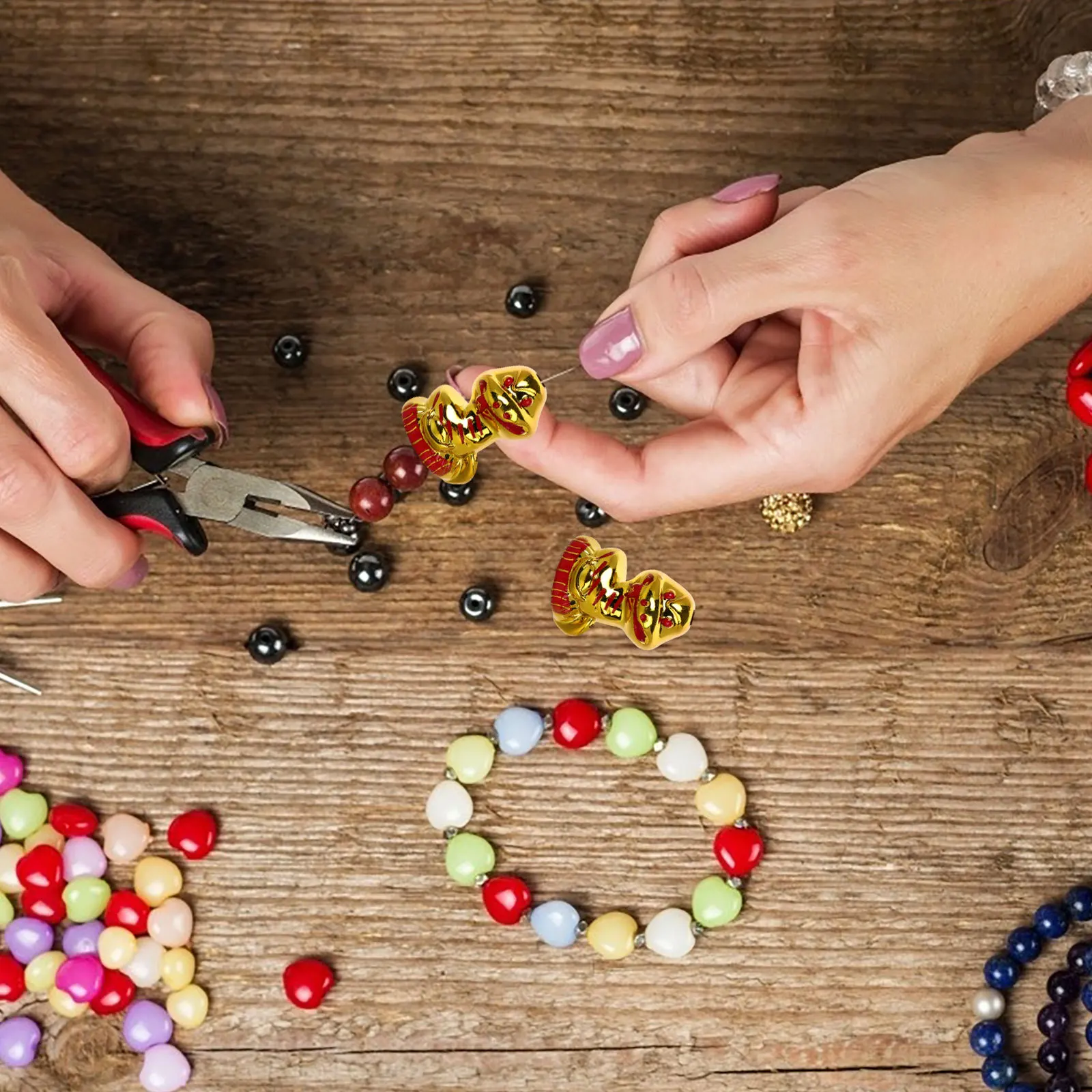 

10 шт. 2025 год, Декоративный подвесной амулет в виде змеи и золотого слитка, праздничное украшение для дома, офиса, автомобиля, символ удачи и богатства