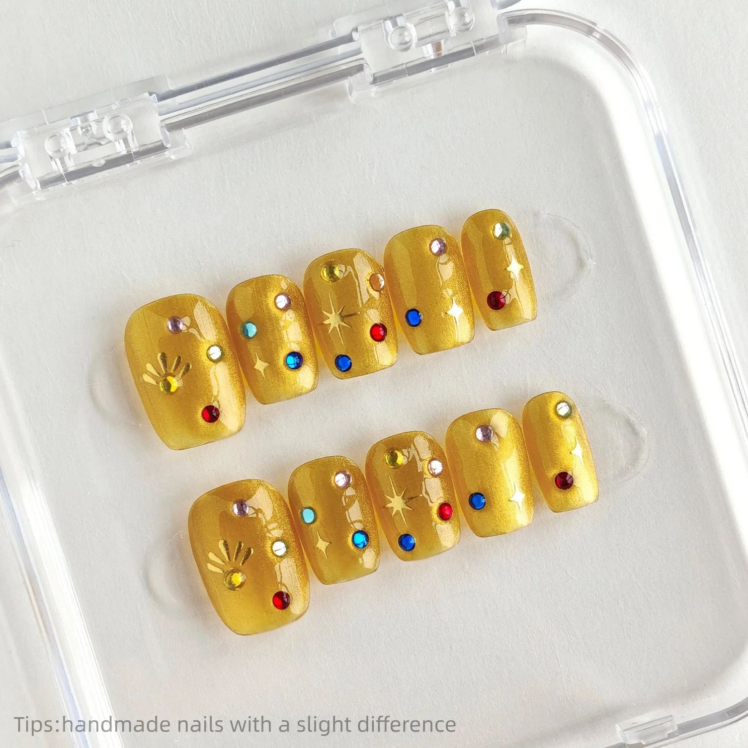 

10 шт., золотые красочные стразы ручной работы, квадратные короткие накладные ногти с полным покрытием, носимые многоразовые блестящие накладные ногти 2026