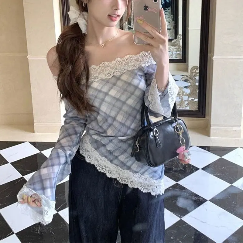 

Vintage Plaid Irregular Slim T-shirts Women's Clothing Slash Neck Lace 2025 Autumn Asymmetrical Fashion Off Shoulder Pullovers