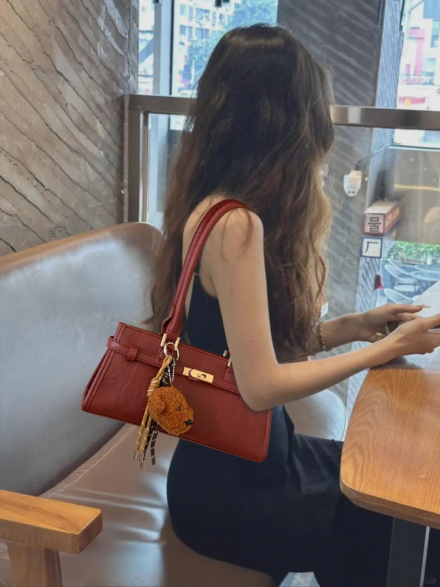 borsa-da-pane-francese-rossa-autunno-inverno-borsa-da-sposa-nuova-2025-da-donna-borsa-a-tracolla-singola-con-sensazione-di-lusso-sotto-le-ascelle-per-le-spose