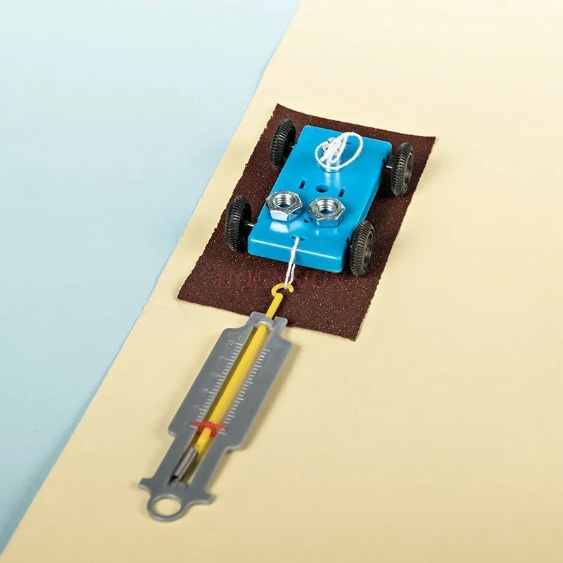 

1 комплект детской техники ручной работы, небольшие поделки, фрикционные диски своими руками, научные эксперименты из самодельных материалов,