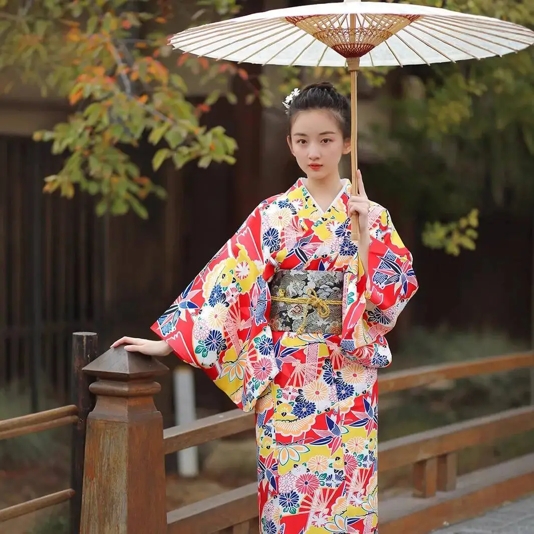 

Новинка, традиционное женское кимоно с цветочным принтом, японский стиль, красное модифицированное официальное кимоно Оби, винтажное юката, женский костюм для косплея