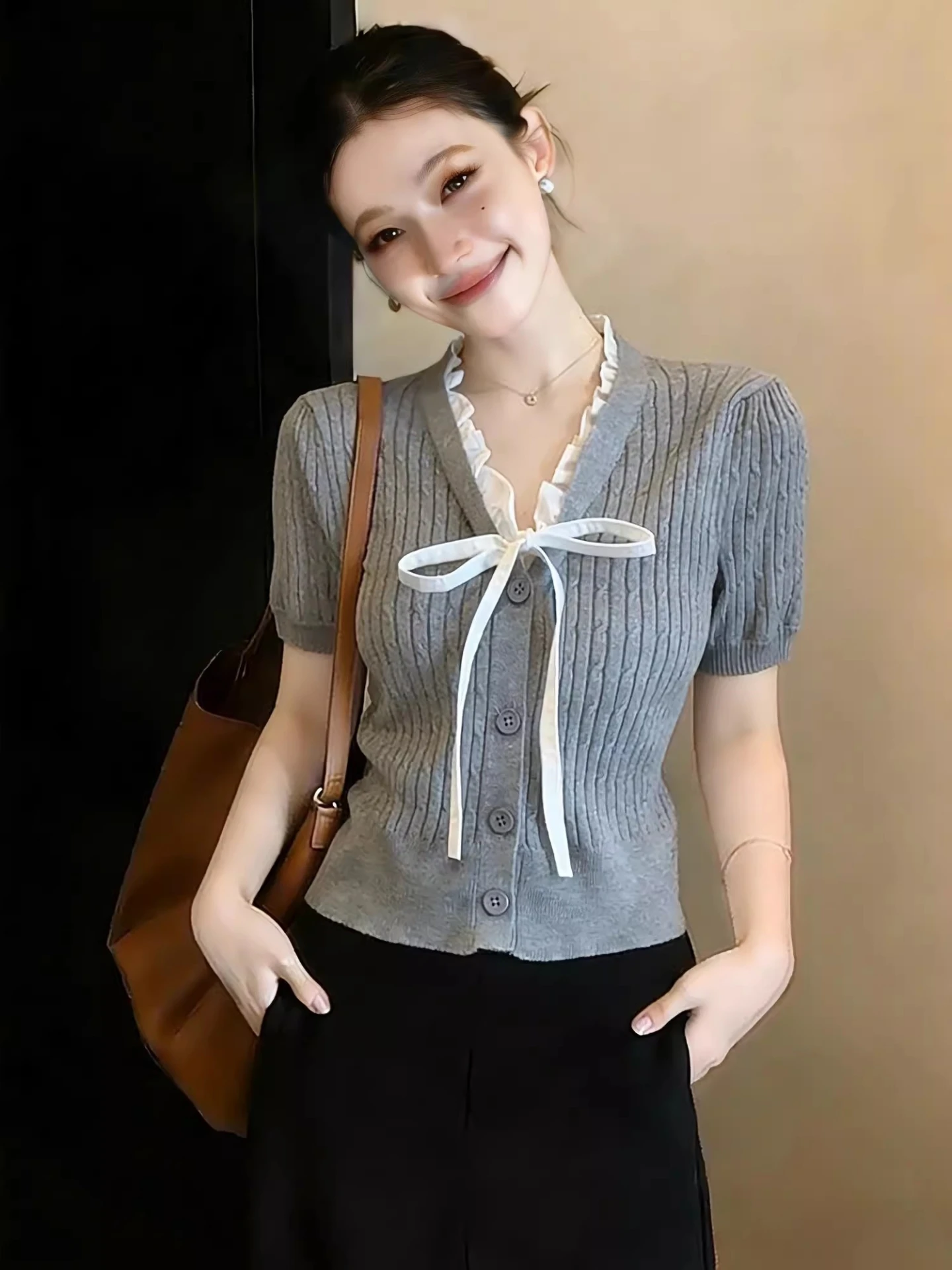 

Summer Ice Silk V-Neck Short Sleeve T-Shirt Women's Knitted Cardigan Top Knot Belted Short Length Korean Style Slim...