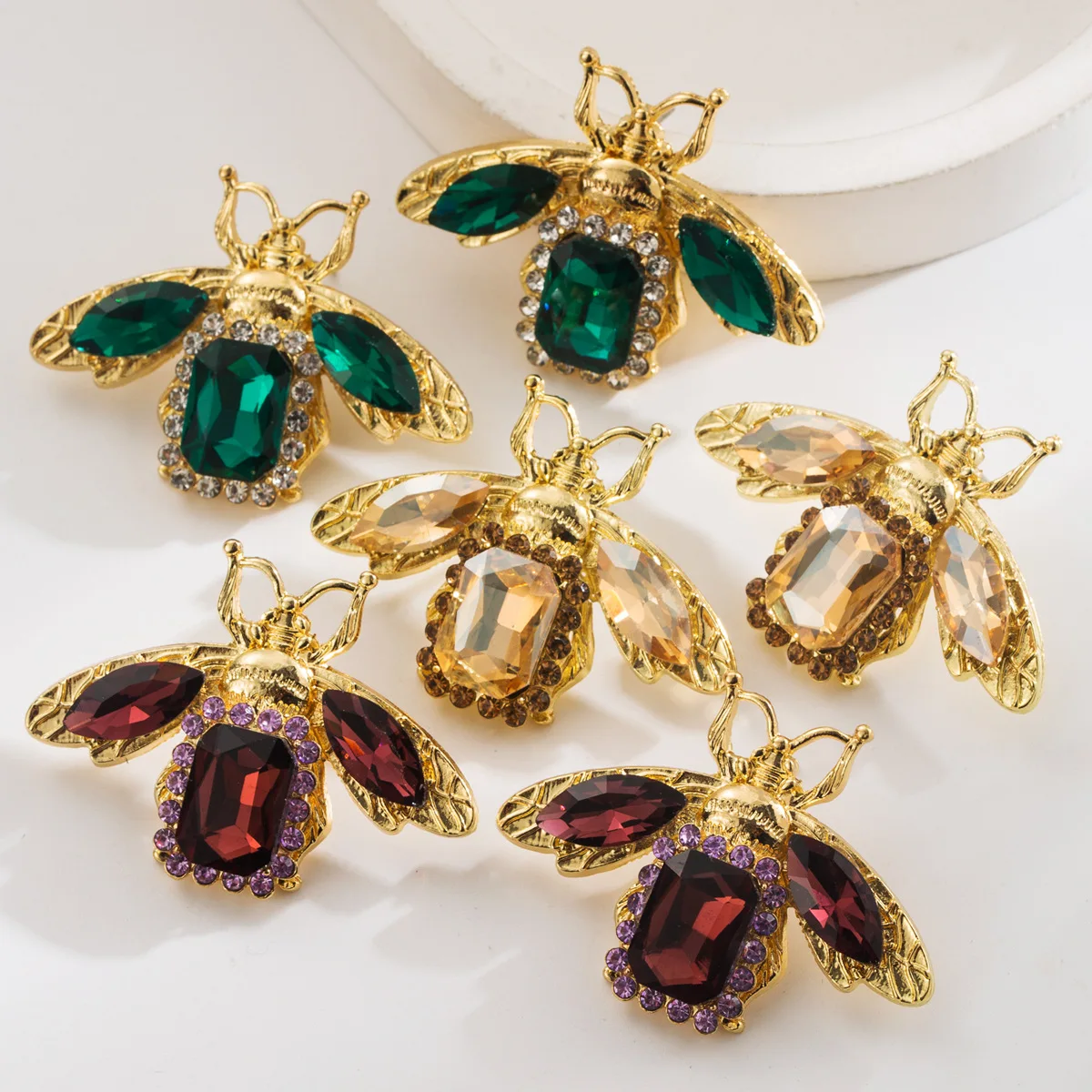 2026 New Antique Metal Bee Shape Stud Earrings Colored Rhinestone Insect Studs Earrings Retro Bee Wings Jewelry Ear Accessories