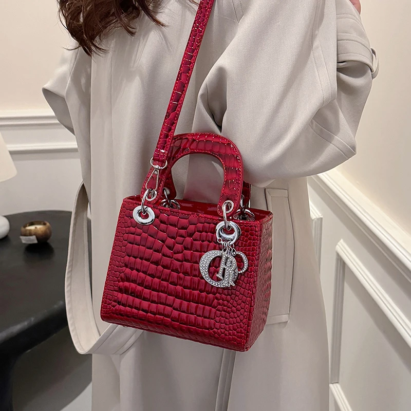 

Популярная классическая женская кожаная сумка через плечо, сумка-мессенджер с мягкой подкладкой, дизайнерский бренд