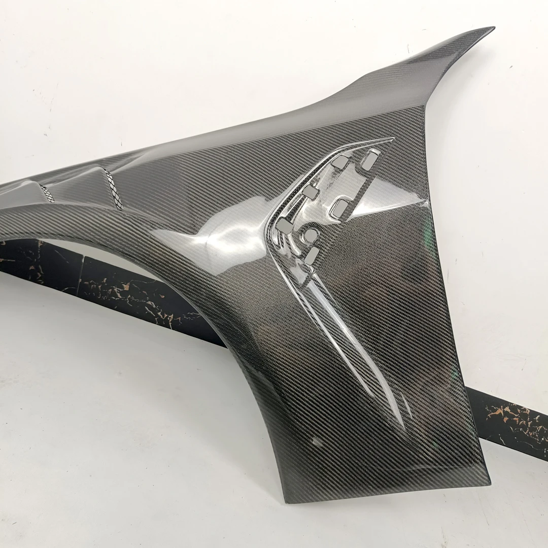 G82 M4 AR Style Carbon Fiber Fenders for  M4