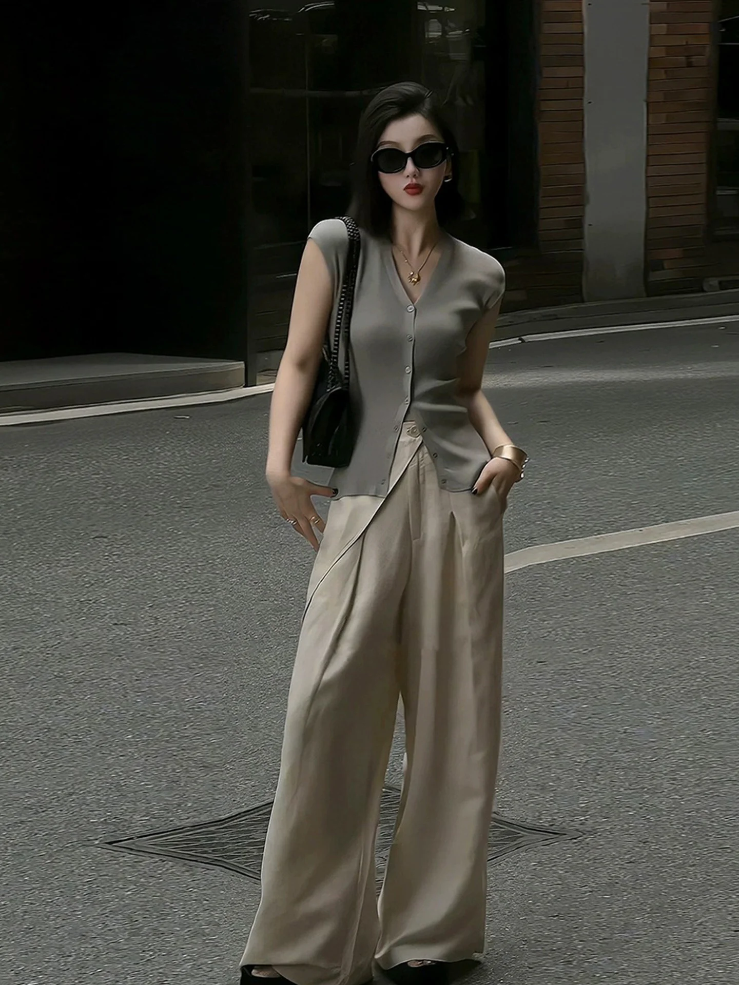 Корейский Sle Faionable V-Ne Трикотаж Slim Fit с одной пуговицей Летний дизайн Женский топ Sli Commute Wind Regular Sve