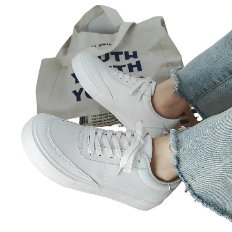 2025 Fashion Sneaker for Men Leather Student Sports Versatile Board Shoes Comfortable Sneakers Lightweight Walking Shoes for Men