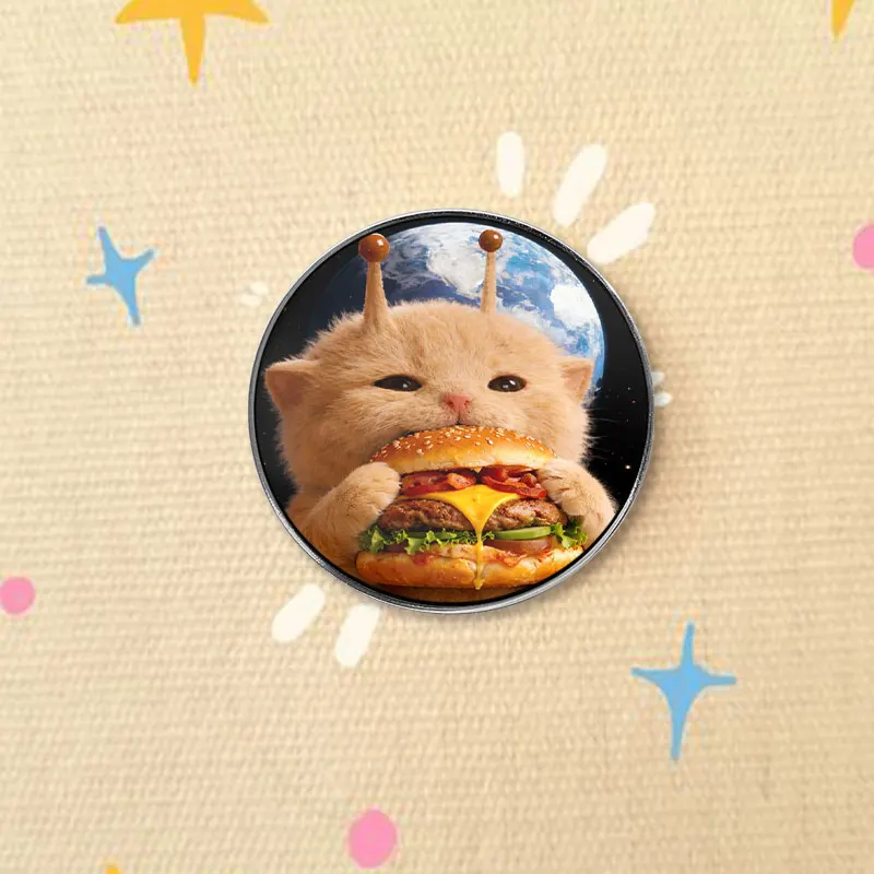 Cute Space Alien Cat Eating Burger UV Printing Badge Funny Meme Pin Creative Metal Brooch Lapel Ornament Gift For Cat Lovers