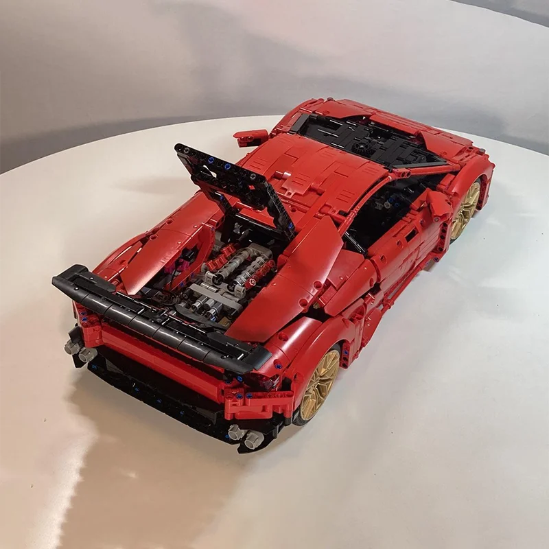 ชุดบล็อกตัวต่อ Lamborghini Huracán V2 แบบกําหนดเองพร้อมประตูเปิด เครื่องยนต์ V10 กระปุกเกียร์สองความเร็ว และระบบขับเคลื่อนแบบมอเตอร์