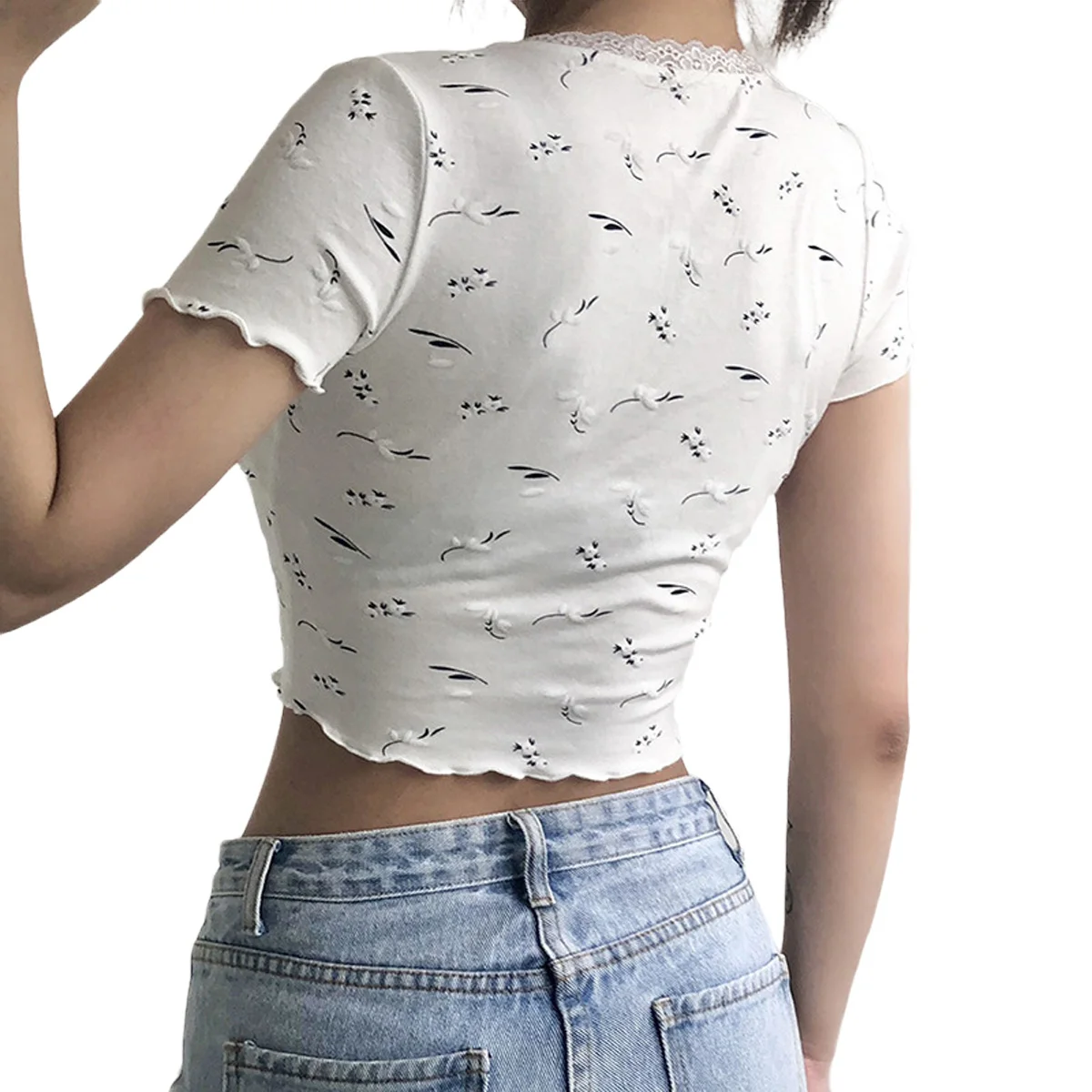 Women Summer Short-Sleeved T-shirt Lace Collar Fashion Print Slim Fit Crop Tops Pearl Button Cardigan