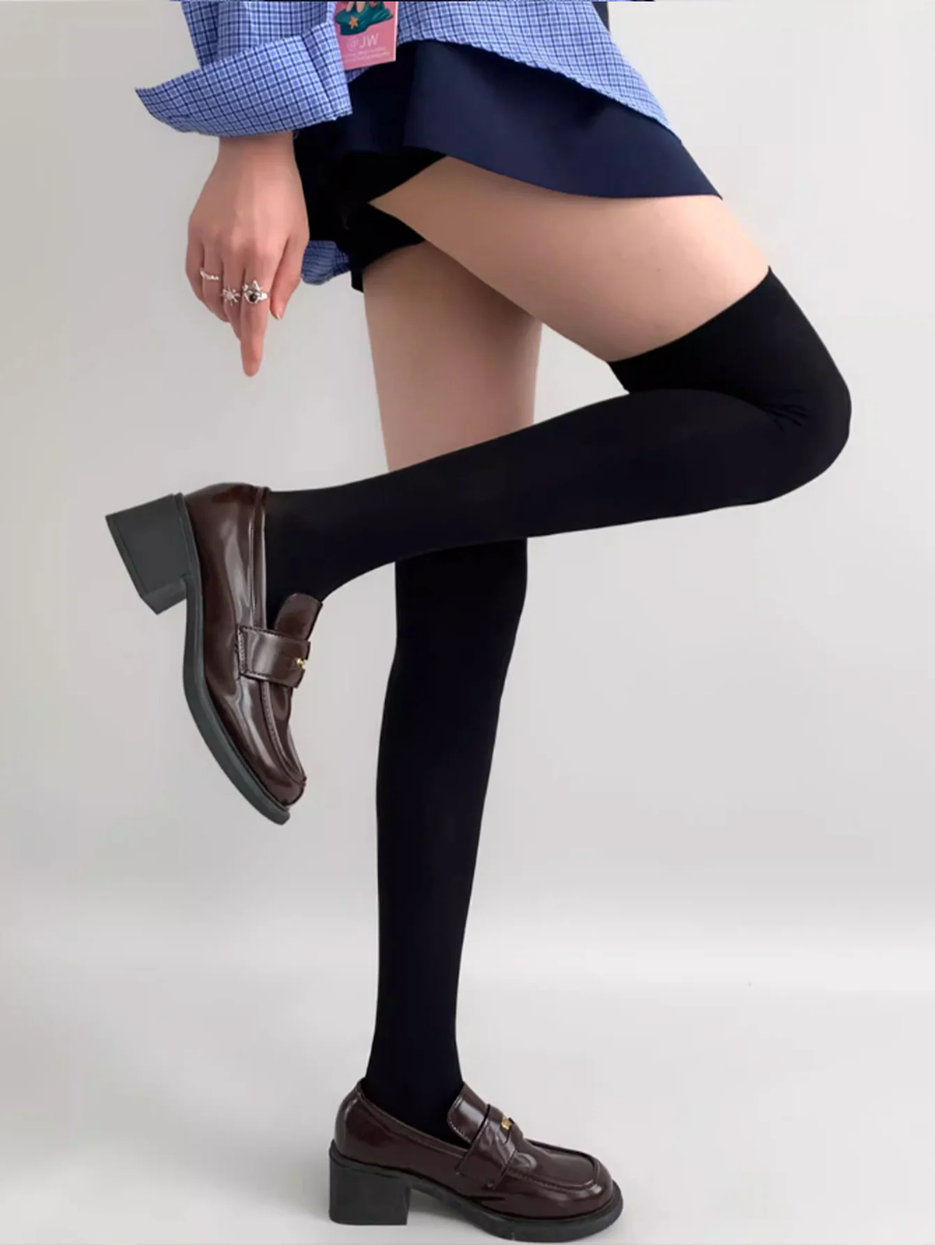 1 Paar Damen-Overknee-Socken in Schwarz für den Valentinstag, Preppy Sweet Cool Style, dehnbare, schlankmachende Strümpfe, vielseitig einsetzbar – Detail 5