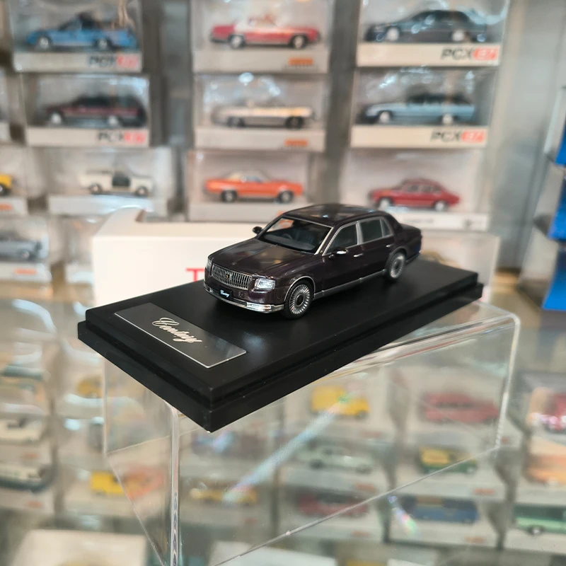 1/64 Model Car TOYOTA Century Luxury Alloy Toy Motor Vehicle Diecast Metal Edition Toys with Acrylic Box Brown Collection Gift