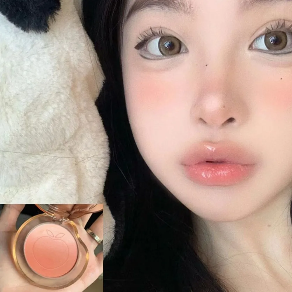 พาเลทบลัชออนสีนู้ดโทนอ่อนนุ่ม แต่งหน้าสวยเก๋ แต่งได้ทุกวัน เนื้อแมทท์ ชัดเฉดสี ติดทนนาน ง่ายต่อการเบลนด์