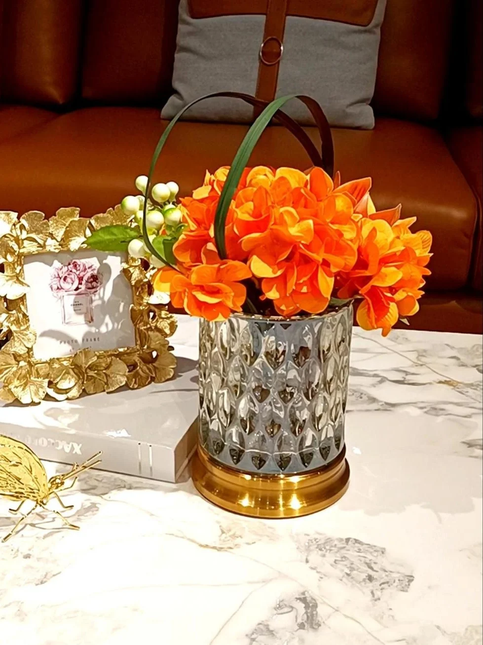 

American light luxury crystal glass vase decoration living room flower arrangement modern simple and creative table soft