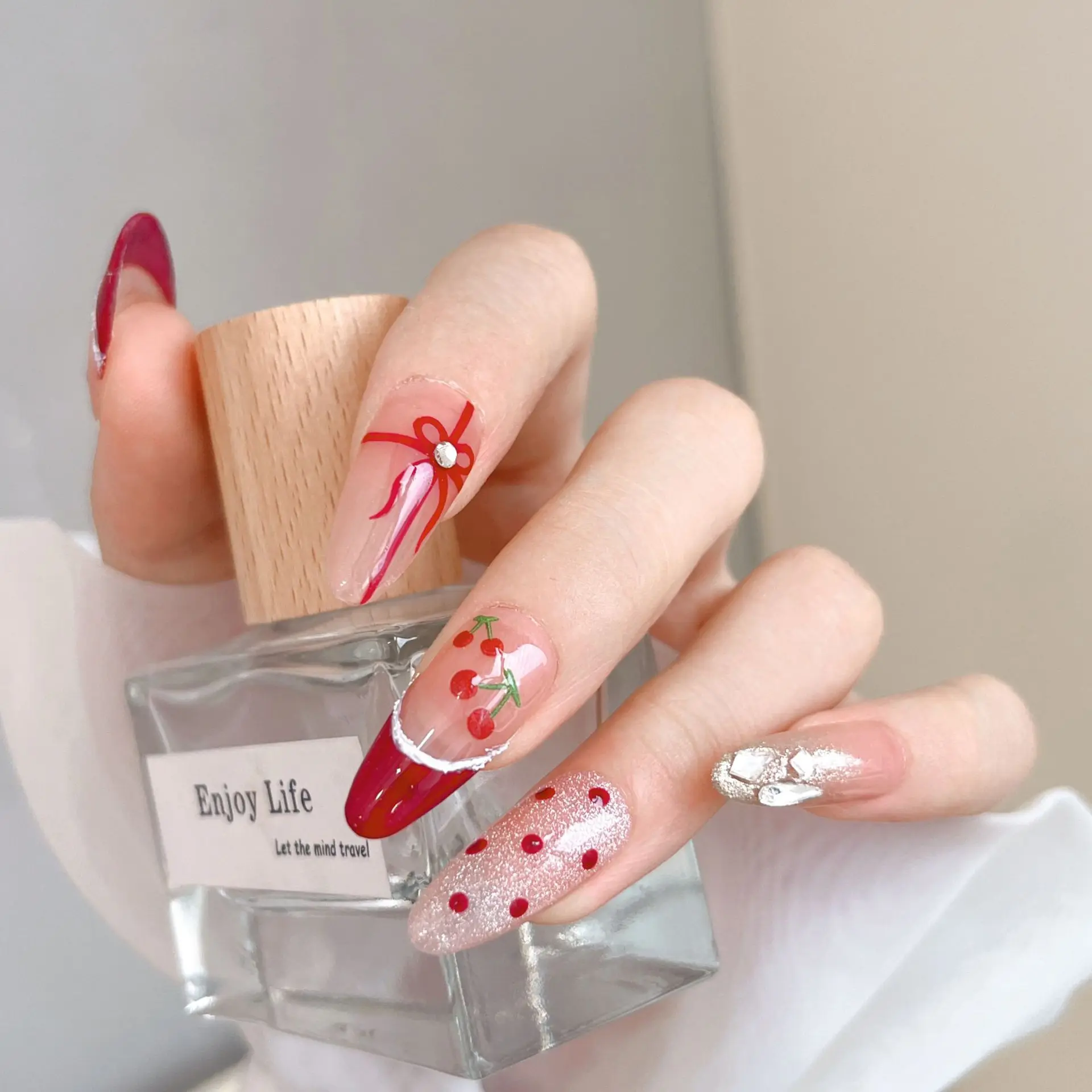 Kawaii Red Cherry Bow Prego Adesivos, 3D Bonito Adesivo Voltar, Imprensa Sobre Unhas, DIY Decorações Nail Art, decalques, Voltar, 1Pc