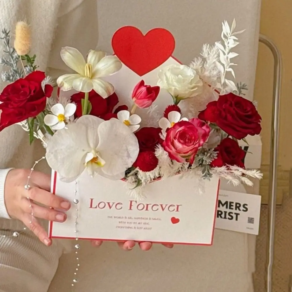 

10 Pieces Paper Valentine Envelope Boxes Handmade Folding Heart Pattern Flower Gift Box DIY Flower Envelope Box