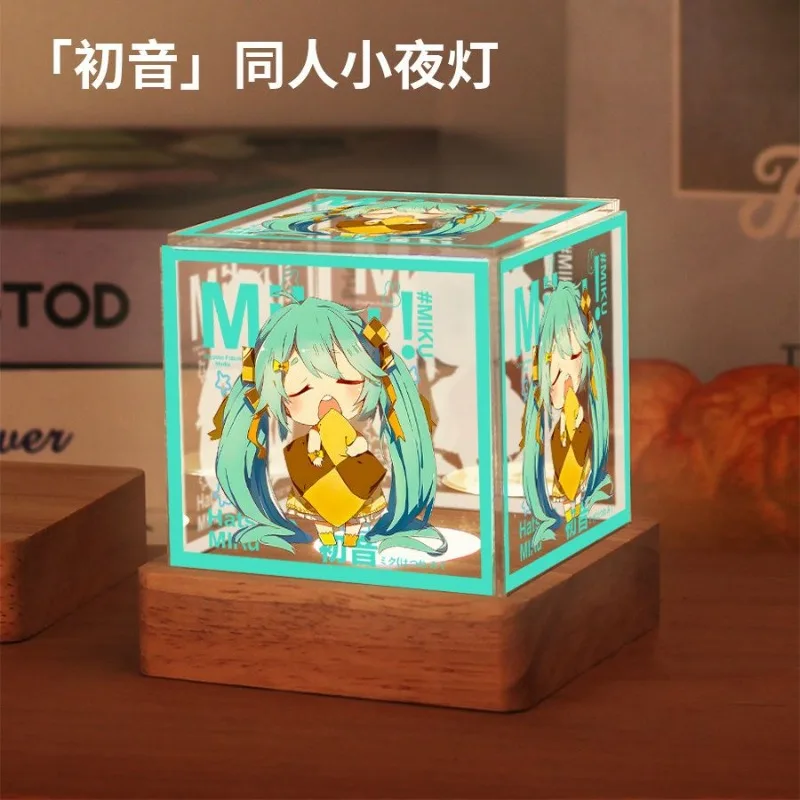 Hatsune Miku stile cartone animato alla moda e squisito LED materiale acrilico luce notturna scrivania ufficio decorazione camera da letto ornamenti