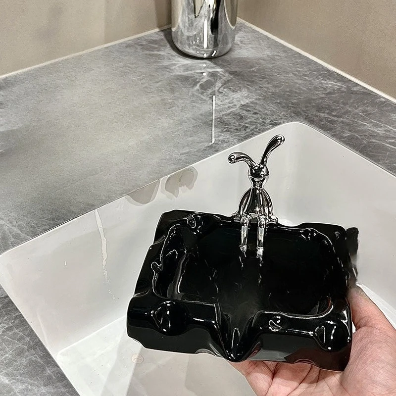 Light luxury cheese soap dish creative ceramic soap box with high appearance and no water accumulation soap tray as a souvenir