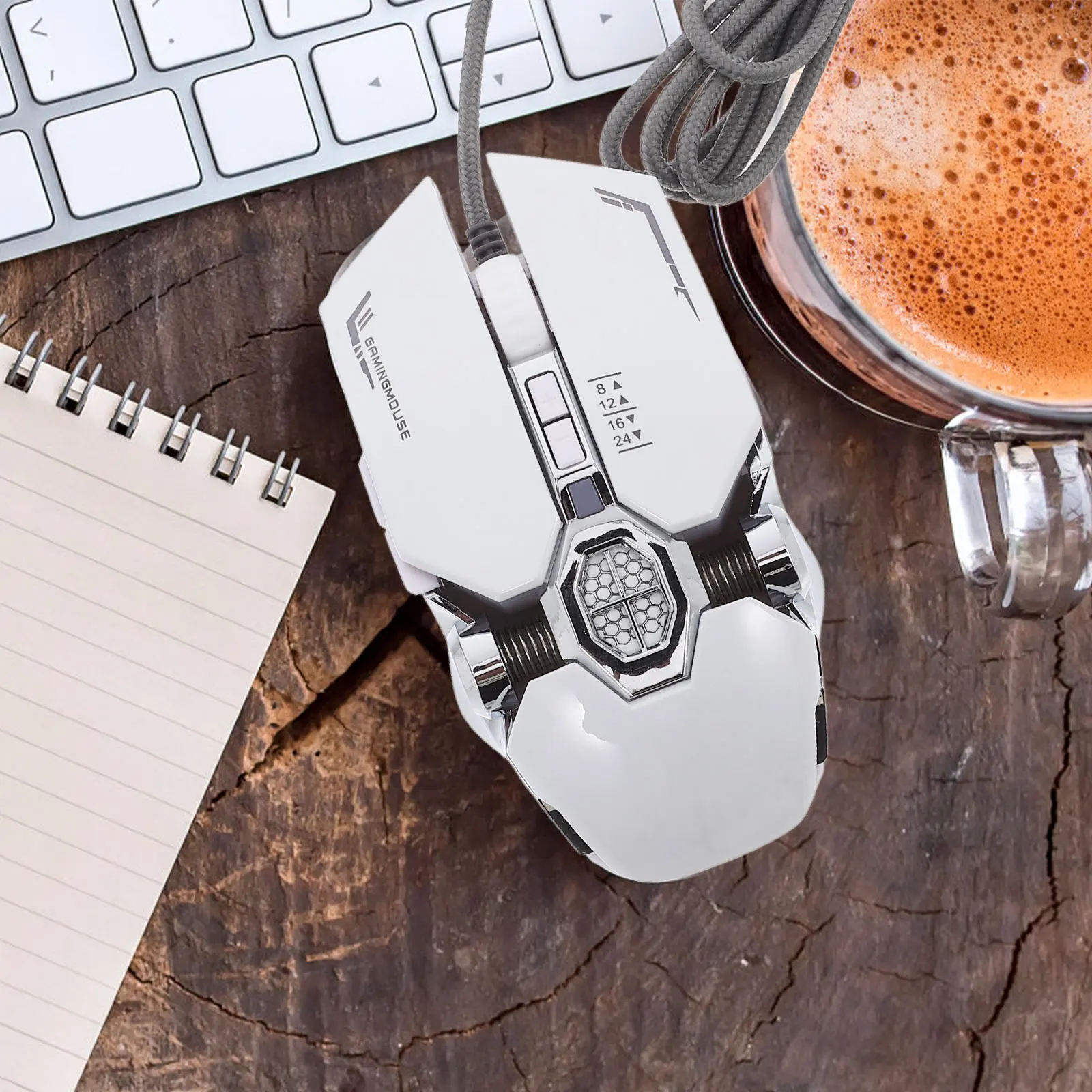 

1Pcs Professional Gaming Mouse Rgb Glare Light Fast Operation Smooth Touch Portable Experience Luminescent Mouse