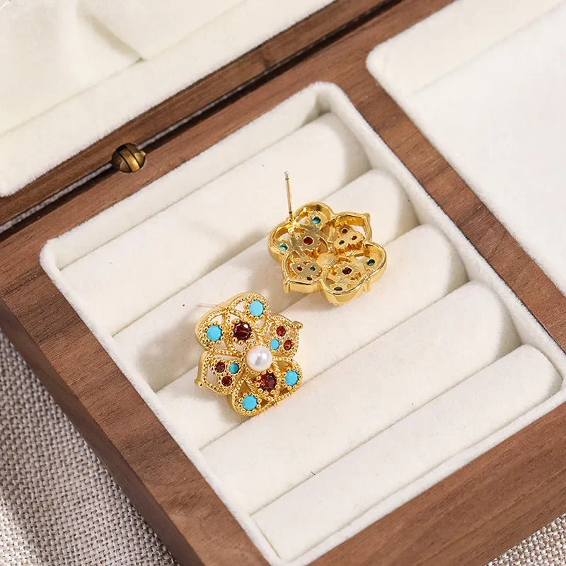 New Chinese colorful pearl stud earrings hollow version 18K gold earrings niche court retro style flower earrings wholesale