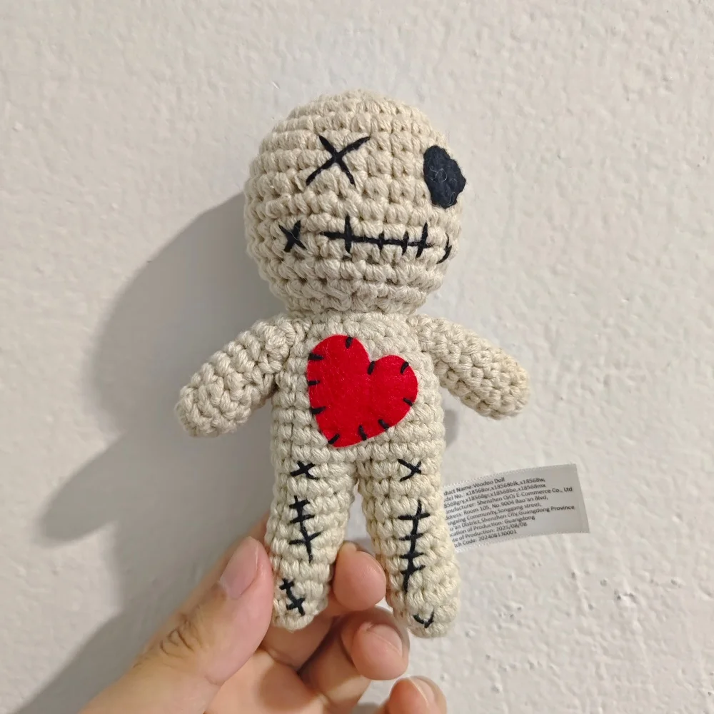 1-10 Stück Handgefertigte Gestrickte Voodoo-Puppe mit Bunten Pins Gruselige Halloween-Dekoration & Neuartiges Gruseliges Geschenk für Erwachsene Party-Requisite – Detail 4