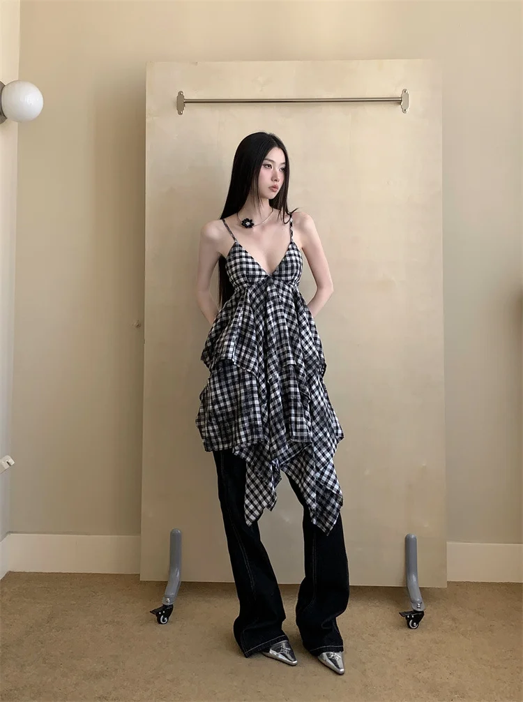 

Fashionable Black and White Gingham Print Backless Spaghetti Strap Asymmetric Hem Ruffled Blouse for Women Trendy Summer Casual