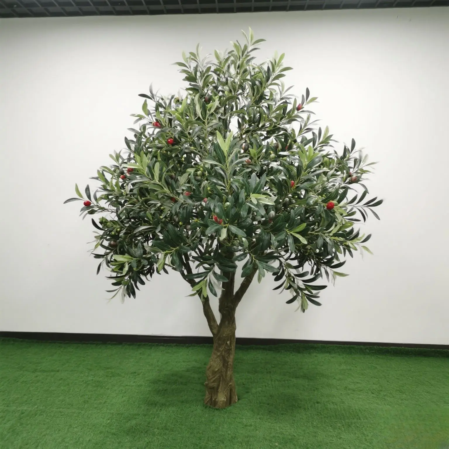 

Wholesale Custom Large Olive Tree Fiberglass Evergreen Big Size Natural Looking Artificial Plant Wholesale Custom Height