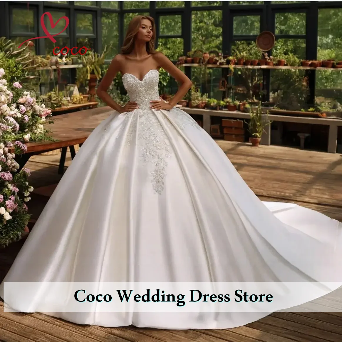 カスタマイズされたストラップレスジッパーボールガウンウェディングドレス絶妙なビーズ装飾コートトレインサテンブライダルガウン Vestido de Noiva