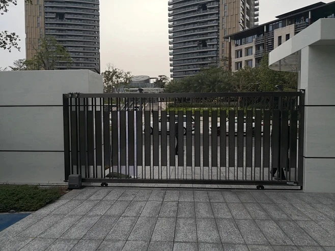 *& Modern Aluminum Driveway Sliding Gate Trackless Courtyard Residential Security