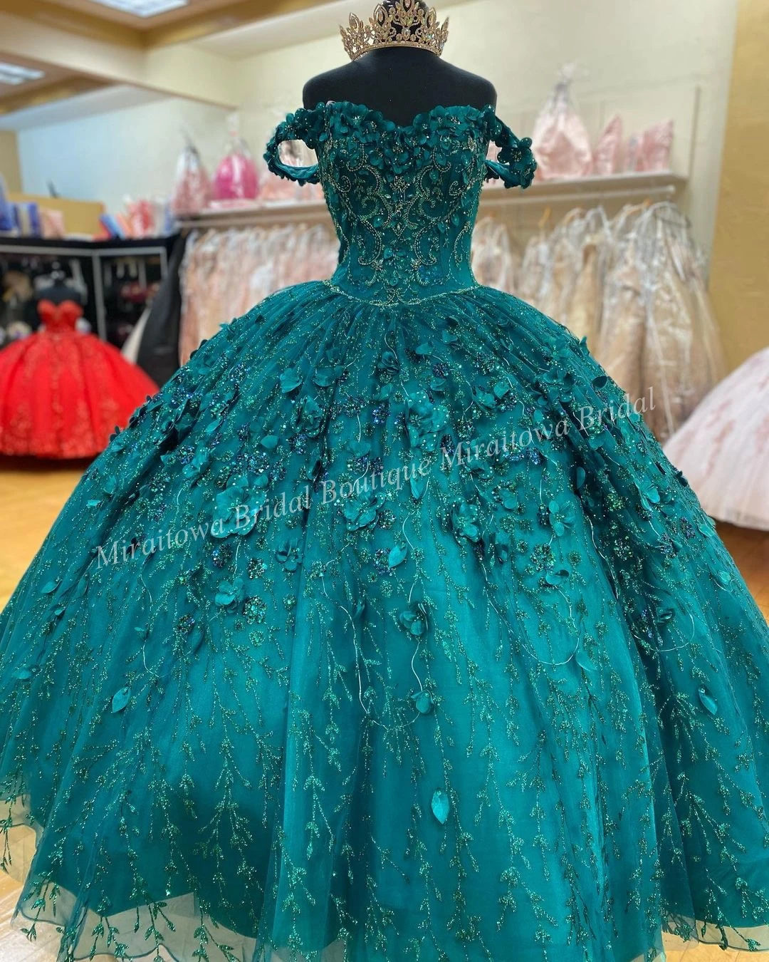 Vestidos de encaje lila de 15 años 2025, capa con capucha, vestido de fiesta hinchado Floral 3D, vestido de quinceañera dulce 16, vestido rojo para graduación, vestido rosa