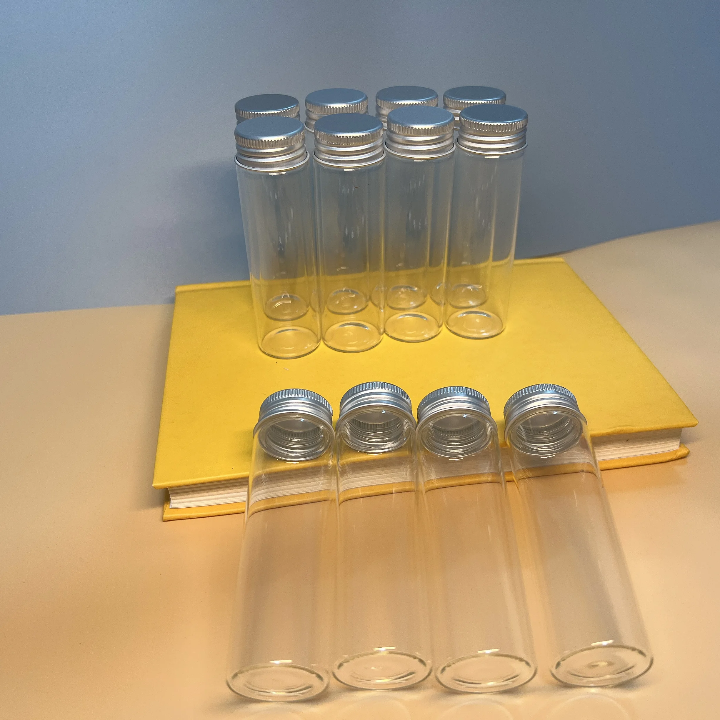 12/21 Pcs 50ml Slim Glass Vials Aluminum Screw Caps 30x100mm Tall Mini Jars Clear Bottles for Love Notes Christmas Gift Crafts