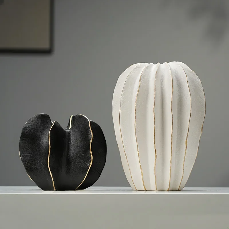 Ceramic Vase, Irregular Carambola Flower Arrangement, Coral Wave Pattern Petal Shaped Vase, Handicrafts, Decorative Ornaments