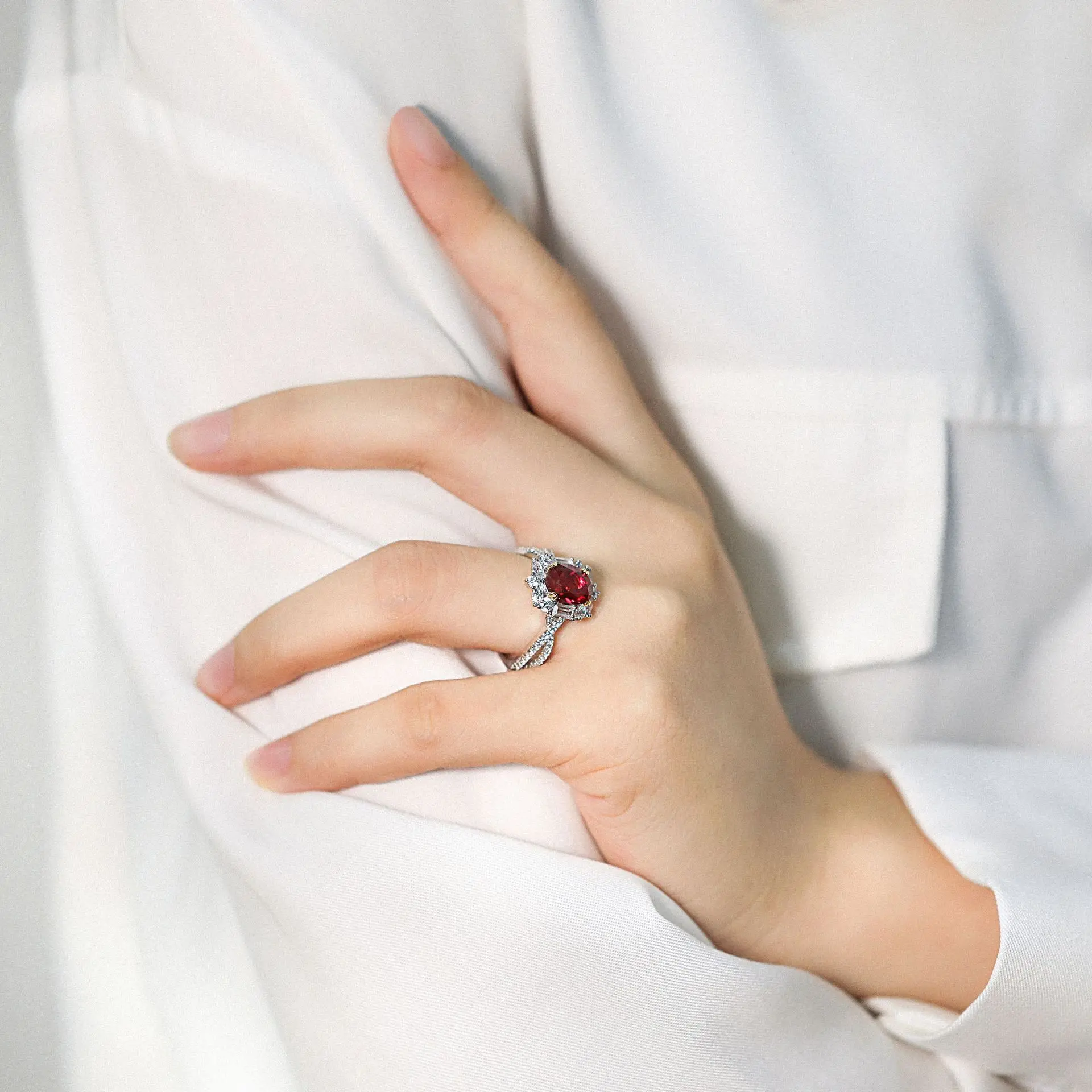 2CT Lab Grown Ruby Ring For Women 925 Sterling Silver 18k Gold Plated Ring Women Party Wedding Jewlery Engagement Lady Gift