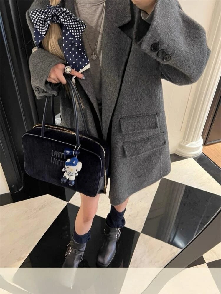 

Autumn And Winter 2025 Office Lady Short Niche Woolen Blended Suit Jackets Women's Elegant One Button Loose Wool Coats