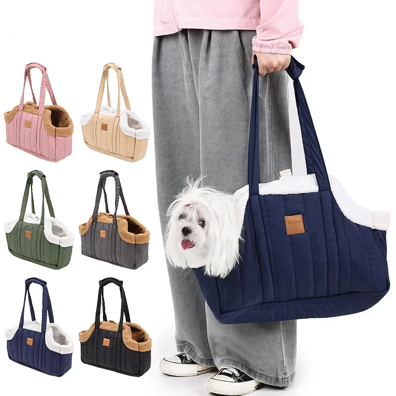 

Pet Handbag Cats Carriers Bag Soft Big Capacity with Safety Strap Breathable Pet Carriers Sightseeing Bag