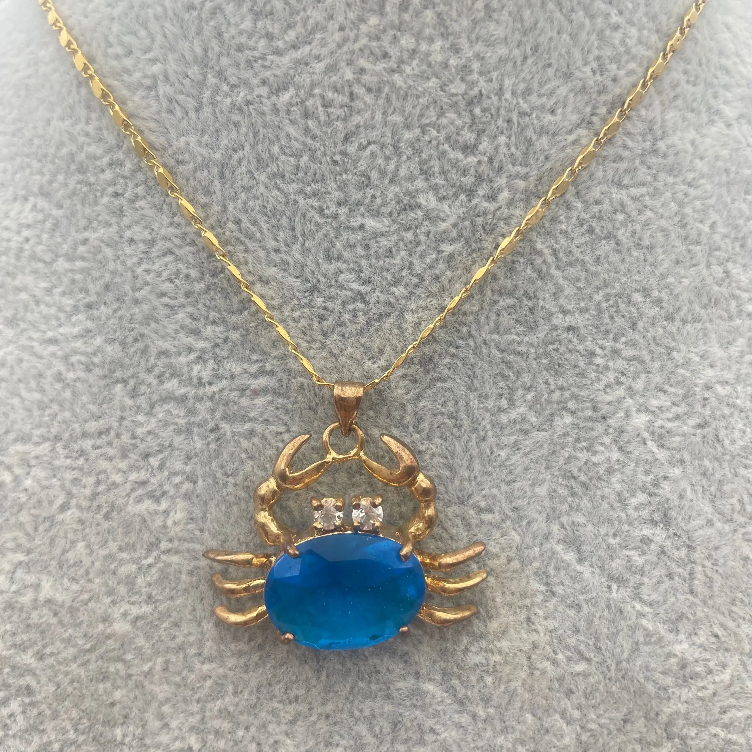 

Women's lovely little crab Blue Zircon Pendant Necklace