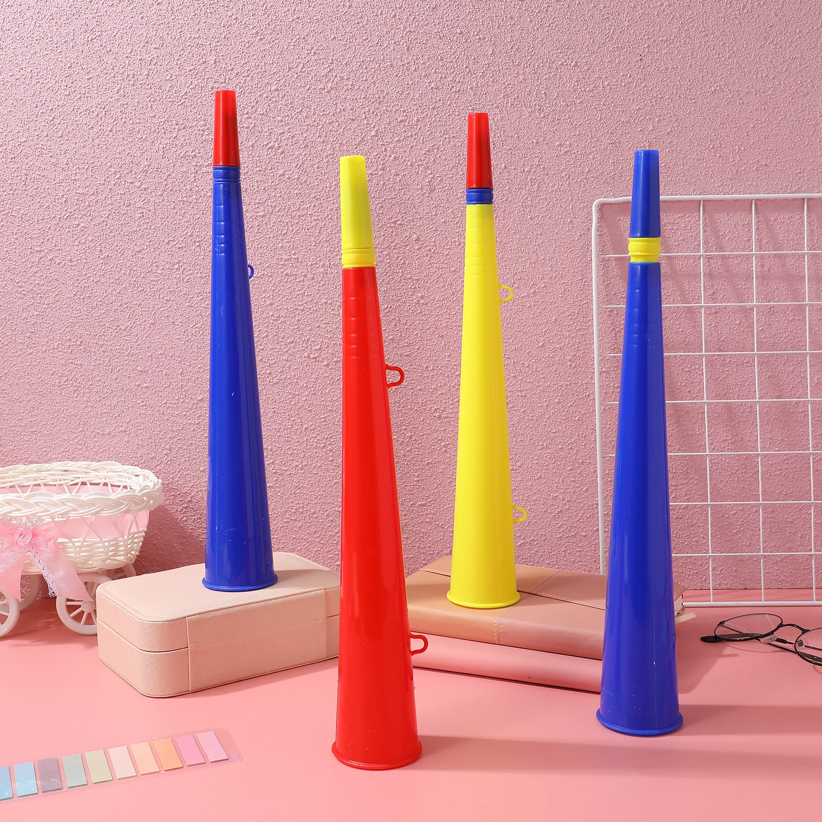 

5Pcs Lightweight Plastic Trumpets for Sports Games Concerts Party Cheering Props Bright Colors Plastic Noisemakers