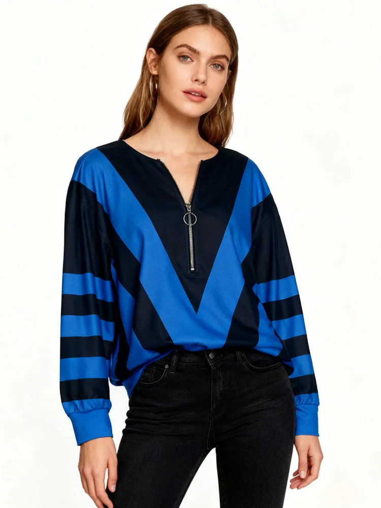 الشارع حجم كبير أزرق أسود اللون كتلة طباعة كبيرة على شكل حرف V نمط متماسكة الجزء العلوي الأمامي نصف البريدي فضفاضة المناسب البلوز التخليص #1